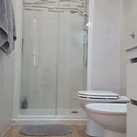 דירה Casa Marina קליארי